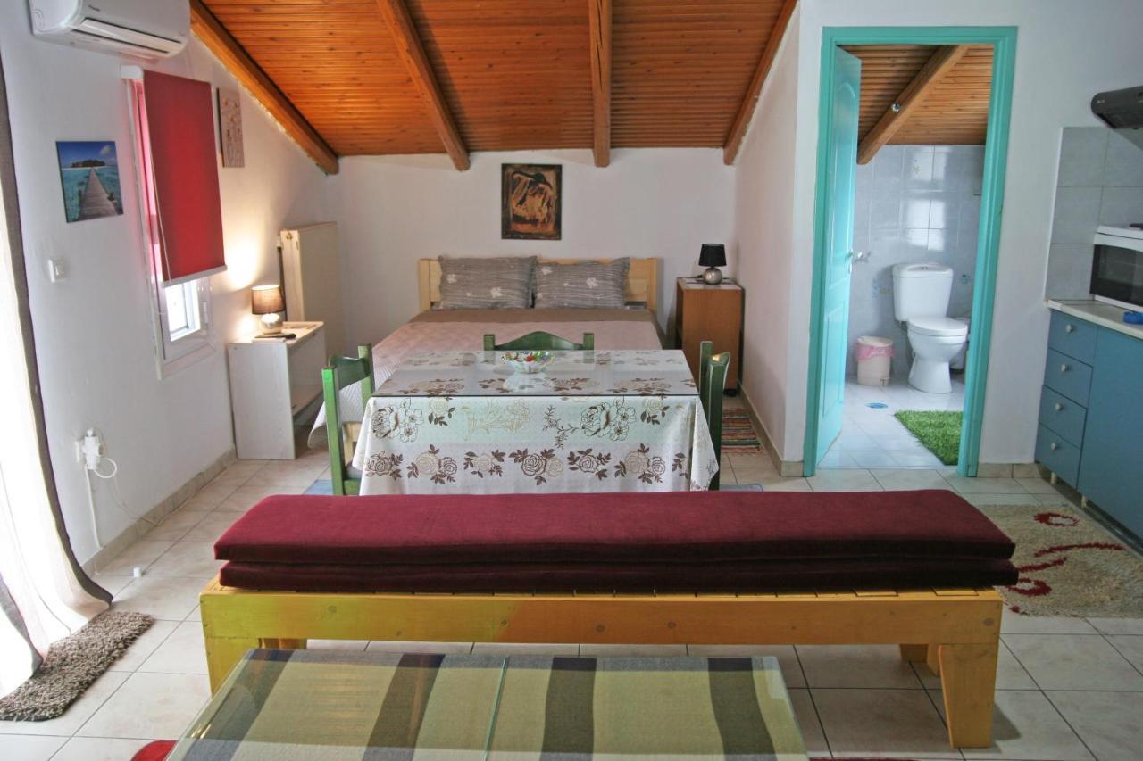 Ferienwohnung Ρήγας: Όμορφα Στο Μεσολόγγι. Δ2 Exterior foto